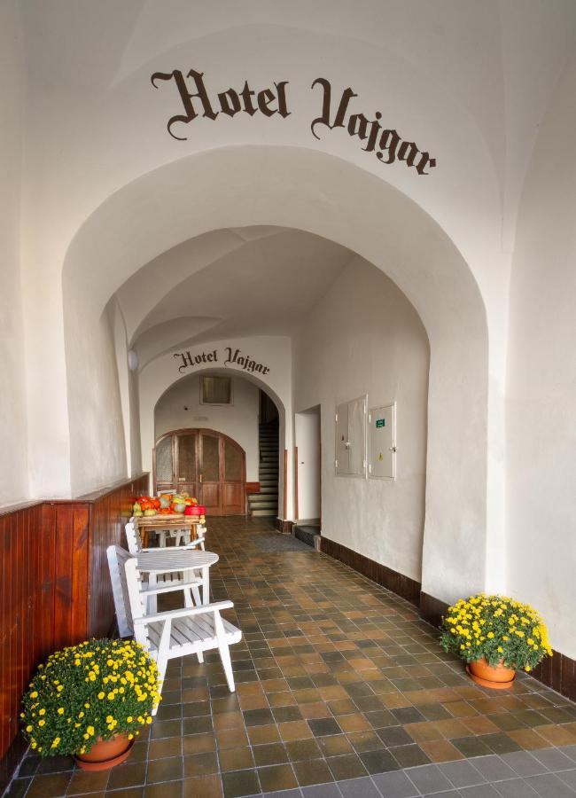 Vajgar Hotel Йндрихув Храдец Екстериор снимка